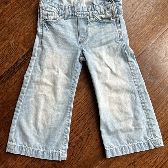 COPY - Gap cropped wide leg overalls - Picture 3 of 7